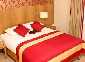 Ξενοδοχείο Clondalkin Towers 3*